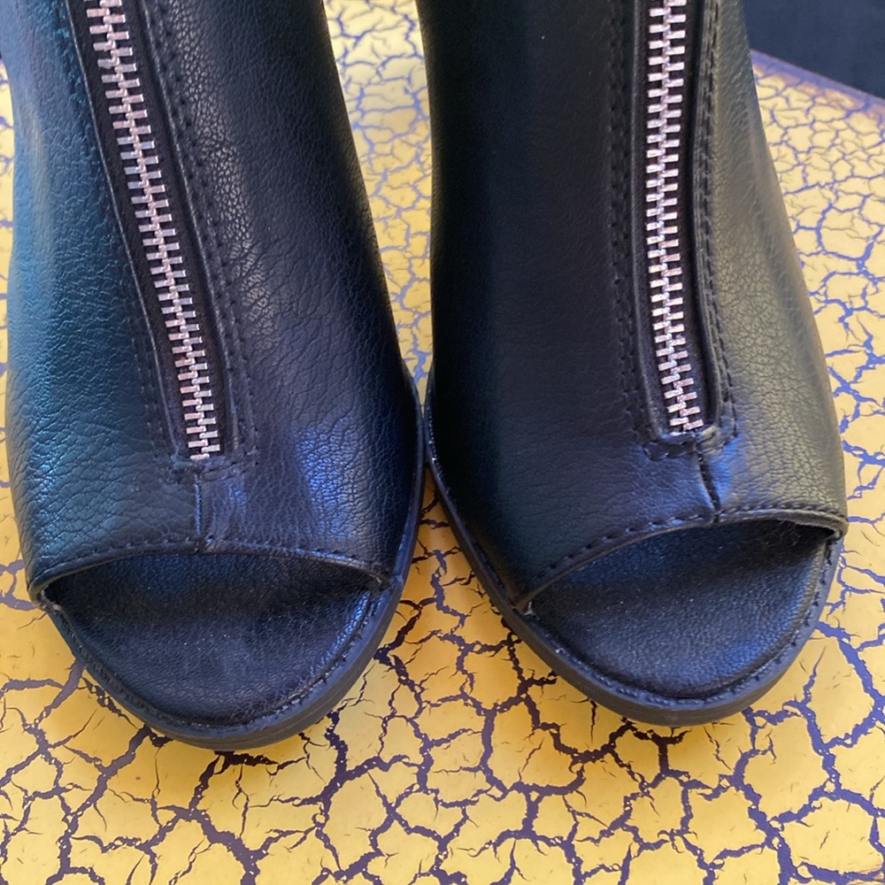 Women’s Size 8 Apt 9 Open-Heel, Open-Toe Black An… - image 4